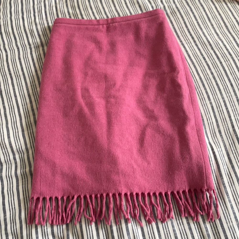Beautiful BCBGMAXAZRIA pink wool blend midi skirt with fringe detail 6